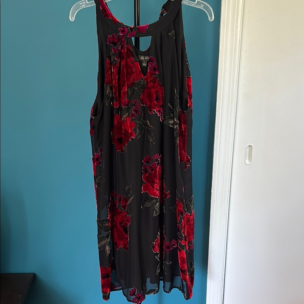 Lily Rose Black and Red Velvet Floral Dress